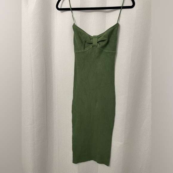 Green Ribbed Bodycon Dress - Picture 6 of 7